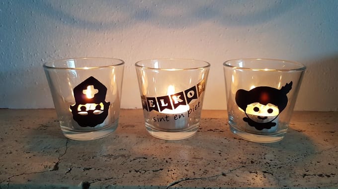 Set van 3 theelichtjes Sint en Piet doorzichtig