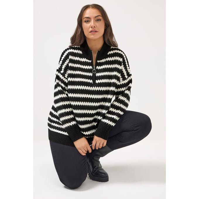 Yours Zwarte Gestreepte Trui Met Kwartrits Size 58-60