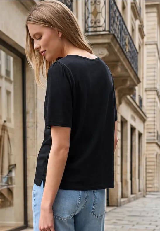 Shirt met V-hals en knoopsluiting