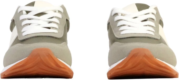 Sneakers met veters