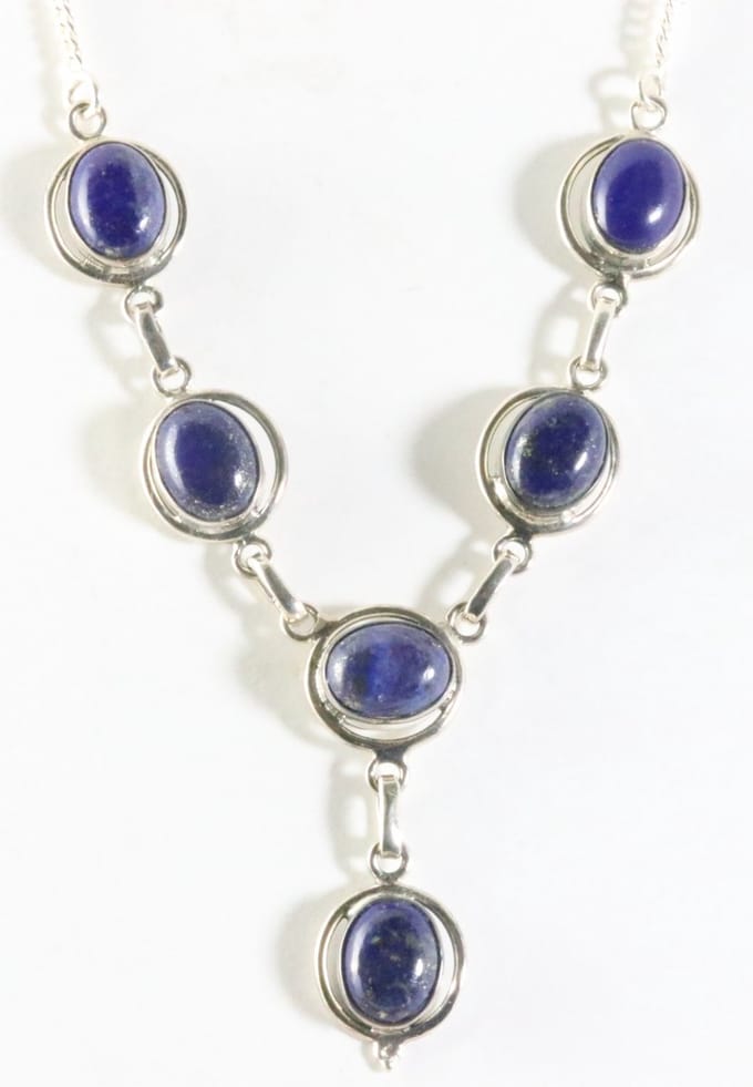 Zilveren ketting met lapis lazuli