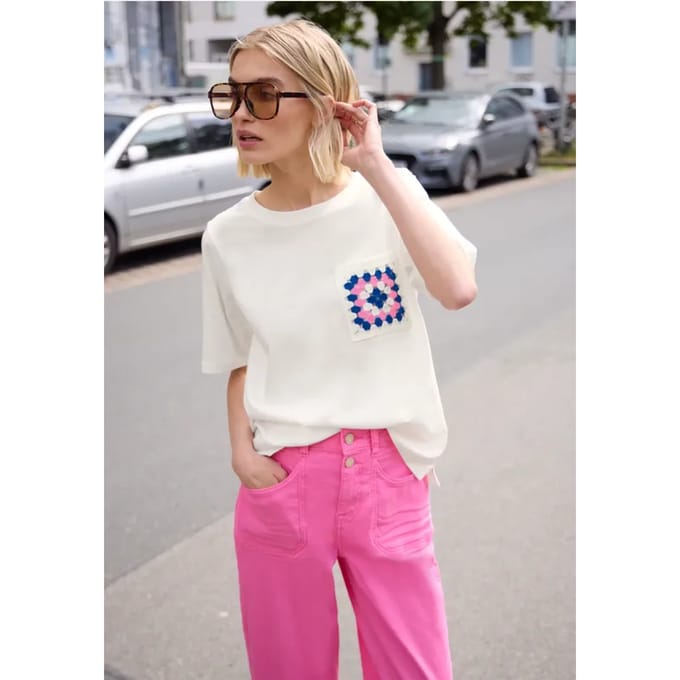 Shirt met ronde hals en gehaakte zak
