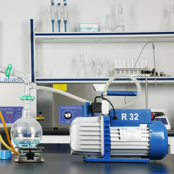 Vacuümpomp Roterende Zuiger - Vacuumpomp Koeling - Laboratorium Experimenten - Explosieveilig R32 Ontwerp - 25 CFM - Zwart