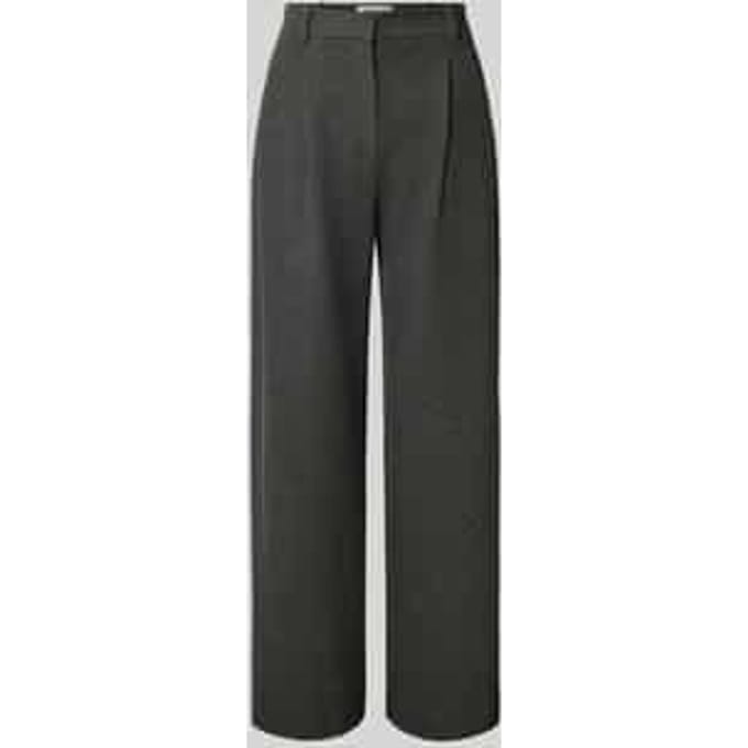 Broek met wijde pijpen en achterzakken