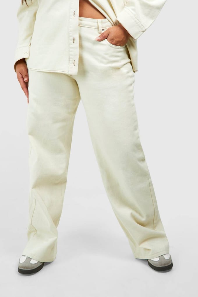 boohoo Dames Plus Light Wash Straight Leg Jeans | Ecru | Maat: 28