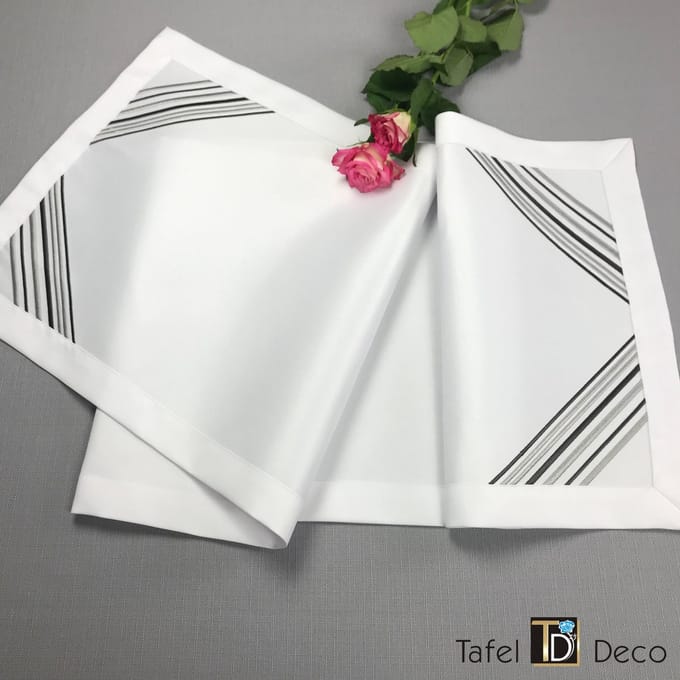Tafelloper Irys 40 x 140 , geborduurd, vuilafstotend