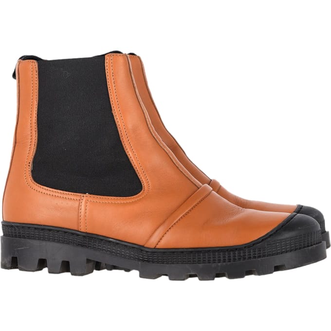 Loewe Chelsea Boots in Tan Leer