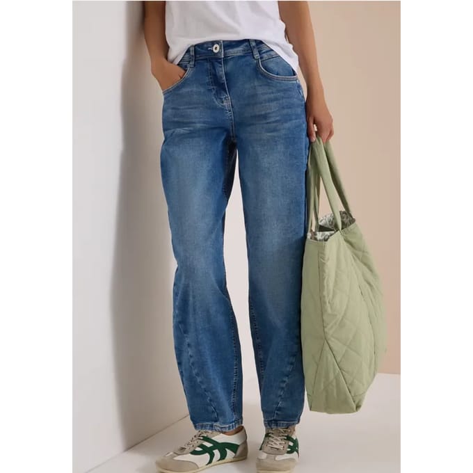 High Waist Barrel Leg jeans in Loose Fit