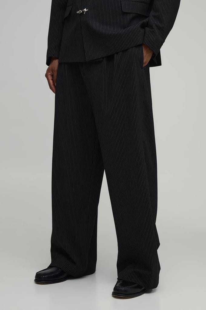 Tailored Krijtstreep Plooifront Wijde Pasvorm Pantalon | Black | Size 36