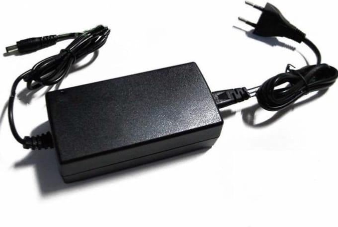 Wisselstroomadapter 220V - 12V 60W DC 5A - Kunststof - SILUMEN