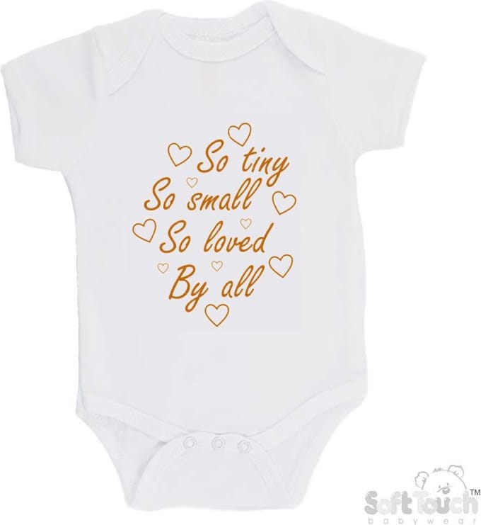 100% katoenen Romper "So Tiny So small So loved By all" Unisex Katoen Wit/tan Maat 56/62