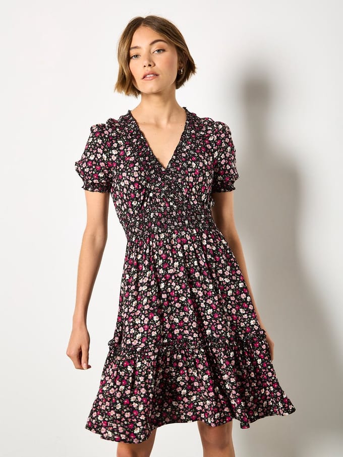 Mini-jurk met smockwerk en kleine bloemenprint
