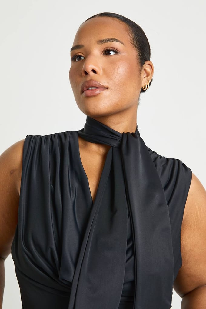 boohoo Dames Plus sjaal-wrap top met drapeerhals | Zwart | Maat: 48