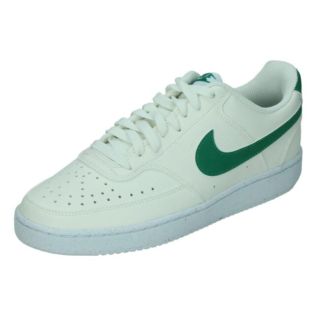 Nike court vision low next nature in de kleur wit.