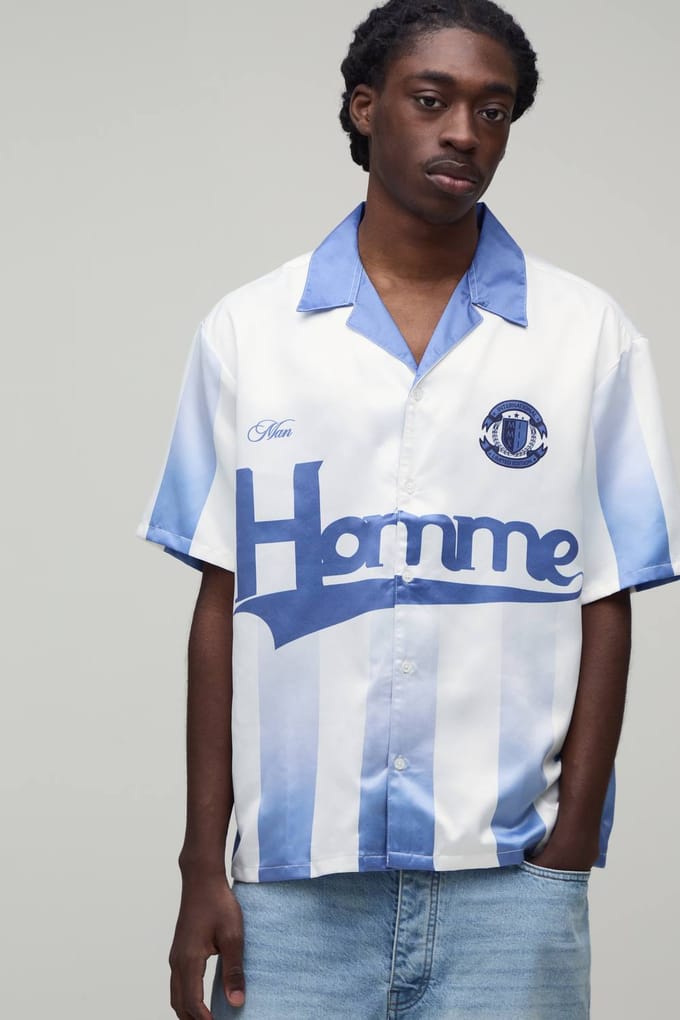 Oversized Shirt Met Korte Mouwen En Homme Sportprint In Satijn | Blue | Size Medium