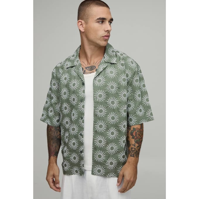 Oversized Geborduurd Shirt Met Korte Mouwen En Reverskraag | Sage | Size Medium