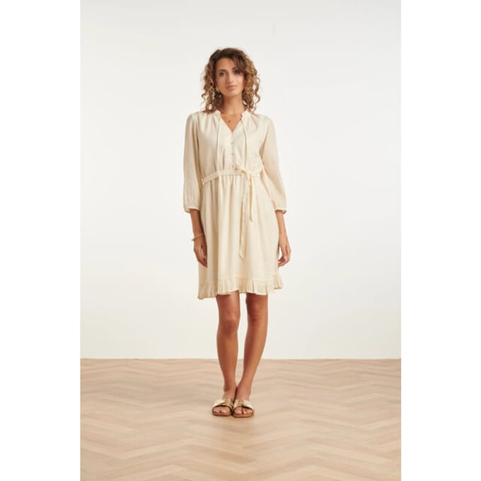 Smashed Lemon Crème mini-jurk met ruches en tailleband |