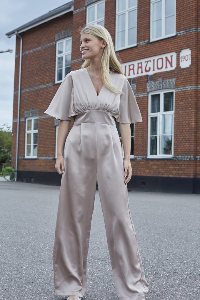 SISTERS POINT Gisela-ju - Dames Jumpsuit - Champagne - Maat S