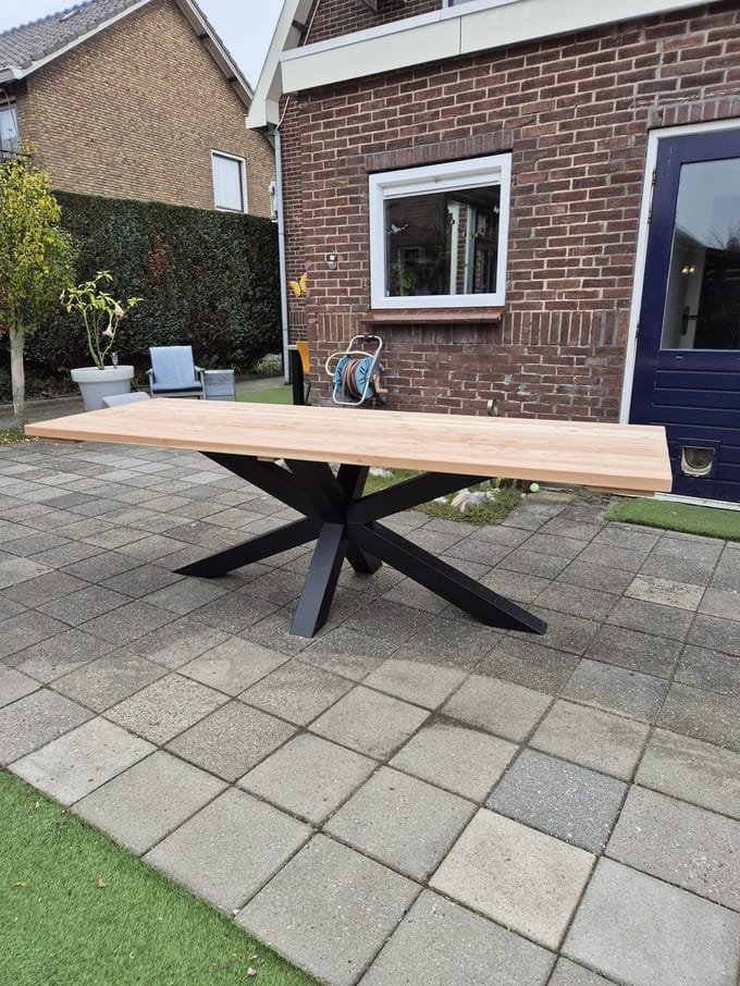 Tuintafel met stalen matrix poot-Douglas- volledig gemonteerd-90x240