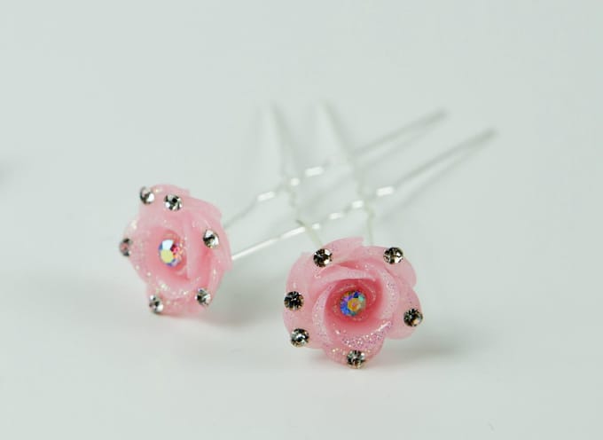 Haarpinnen bloem roze met strass.
