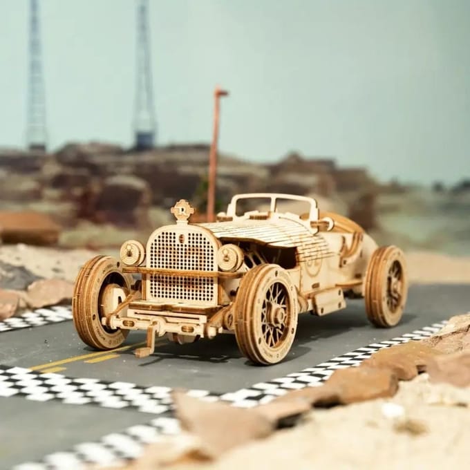 Robotime Modelbouwpakket V8 Gp Car 19 X 8 Cm Hout 220-delig