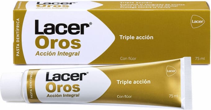 Tandpasta met drievoudige werking Lacer Oro (75 ml)