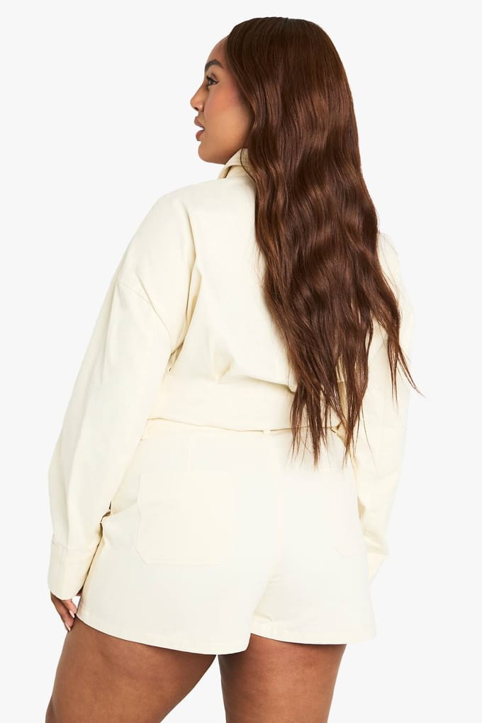 boohoo Dames Plus Twill Mom-shorts | Ecru | Maat: 26