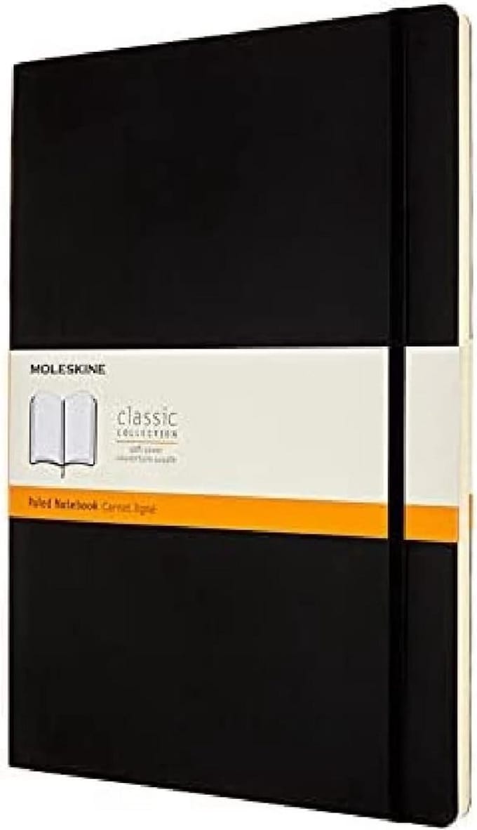 Lined Notebook A4 Zwart Met Elastiek en Zachte Kaft