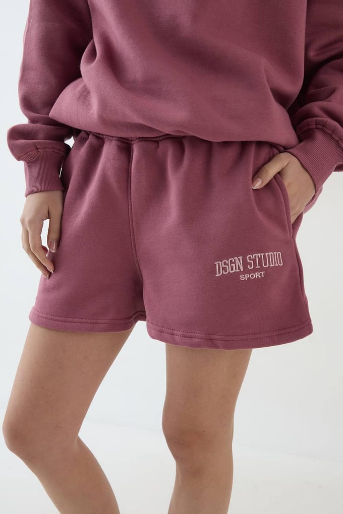 Dames Dsgn Studio Applique Sweat Short | Rose | Maat: Small