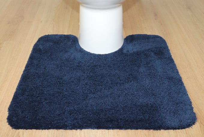 Set - PRIMA - Soft - WC mat - 50x60cm - antislip - met uitsparing 21cm - en - Badmat - 50x70cm - donker blauw - antislip