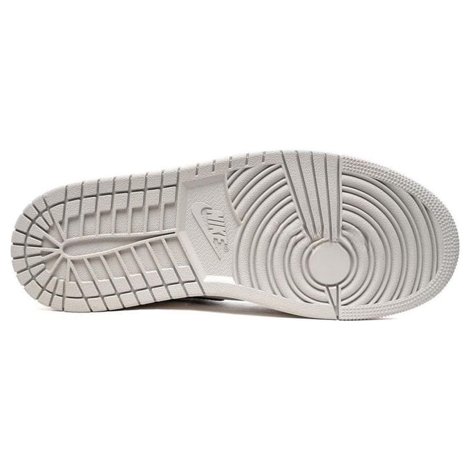 Air Jordan 1 Retro High OG White Cement - DZ5485-052 - Maat 46 - WIT - Schoenen