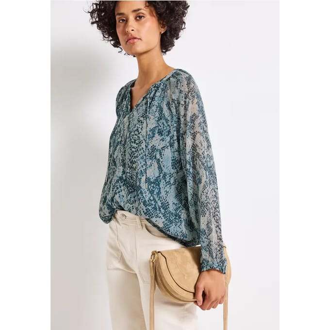 Raglan chiffon blouse