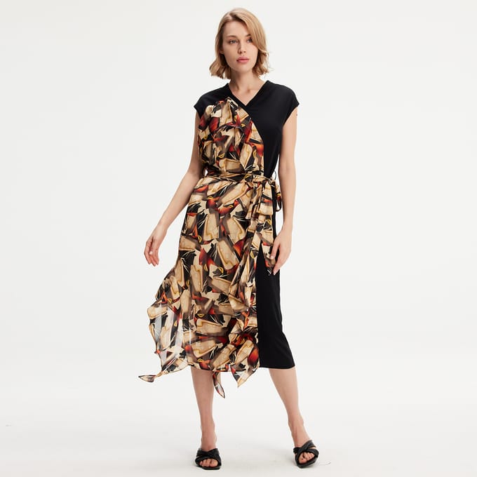 Asymmetrische kleding met grafische print