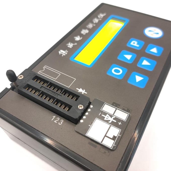 Draagbare oplaadbare LED-geïntegreerde circuittester Multifunctionele chiptester Transistordiode Tester with 2 Bases