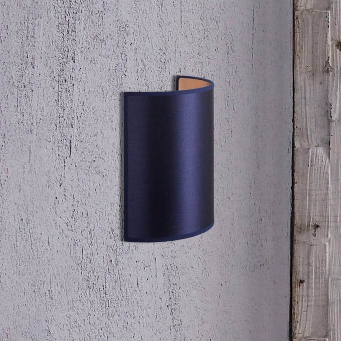 Duolla Wandlamp Satin, donkerblauw/goud, textiel, hoogte 24 cm