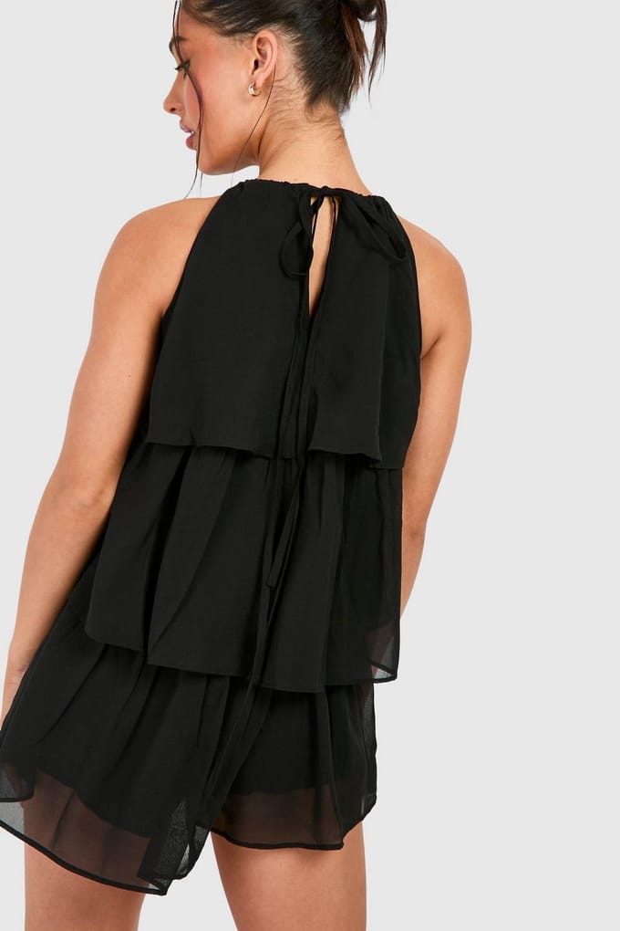 boohoo Dames Petite Chiffon Gelaagde Mini-Jurk | Zwart | Maat: 44