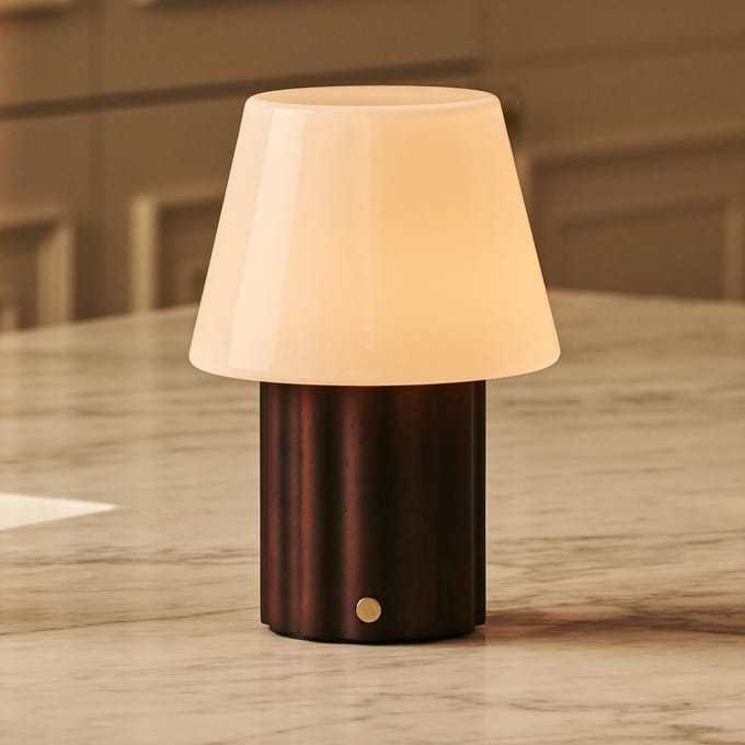Tavellio Javi Oplaadbare Tafellamp – H22 – Hout en Glas – Donkerbruin