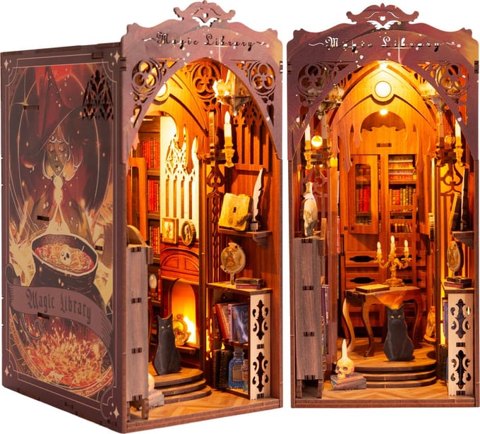 Bouwpakket Boekensteun Booknook Magic Library met licht sensor- MDF
