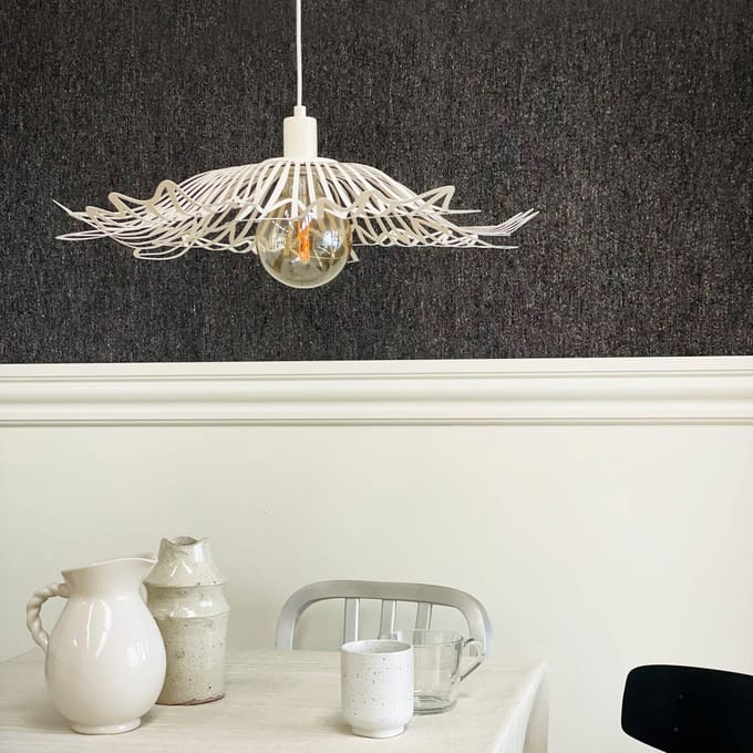 Dyberg Larsen hanglamp Flora, parelwit, Ø 60 cm, metaal