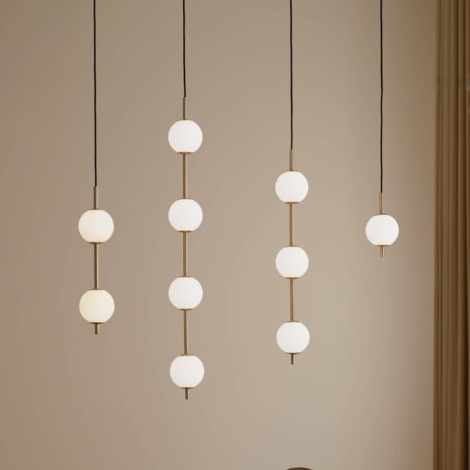 UMAGE LED hanglamp Audrey, messingkleurig, 4-lamps. Ø 12 cm