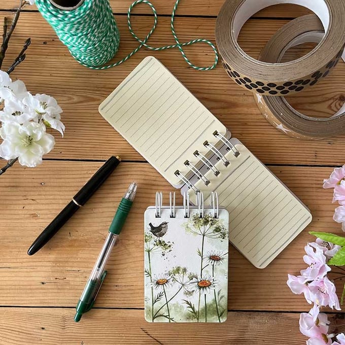 Alex Clark klein spiraal gebonden notitieblokje vogel ~Wren & Daisies Small Spiral Bound Notepad'