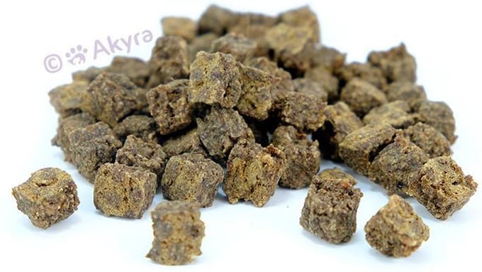 Akyra Trainingsblokjes Kip - Natuurlijk gedroogde hondensnacks - 200 gram