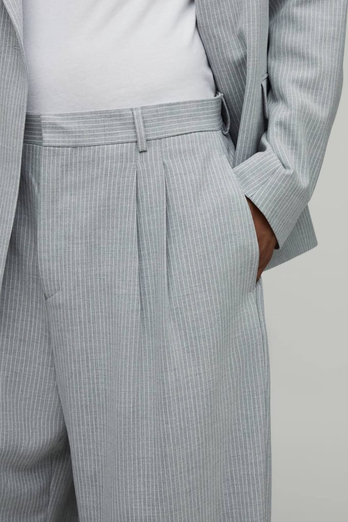 Tailored Krijtstreep Plooifront Wijde Pasvorm Pantalon | Grey | Size 36