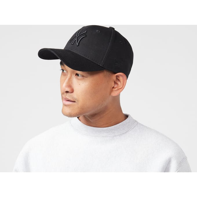 New Era New York Yankees League Essential 9FORTY Cap