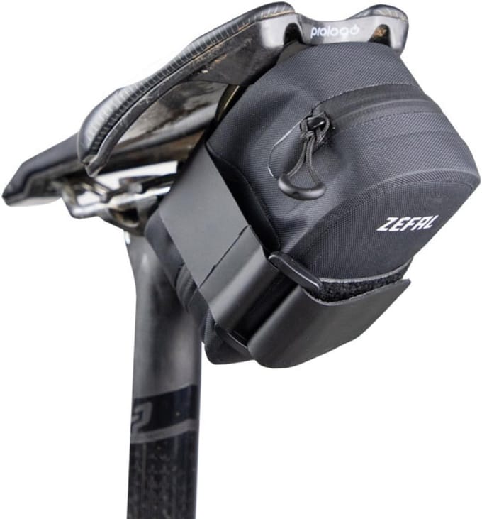 Compacte waterdichte zadeltas voor mountainbike 0,6 liter
