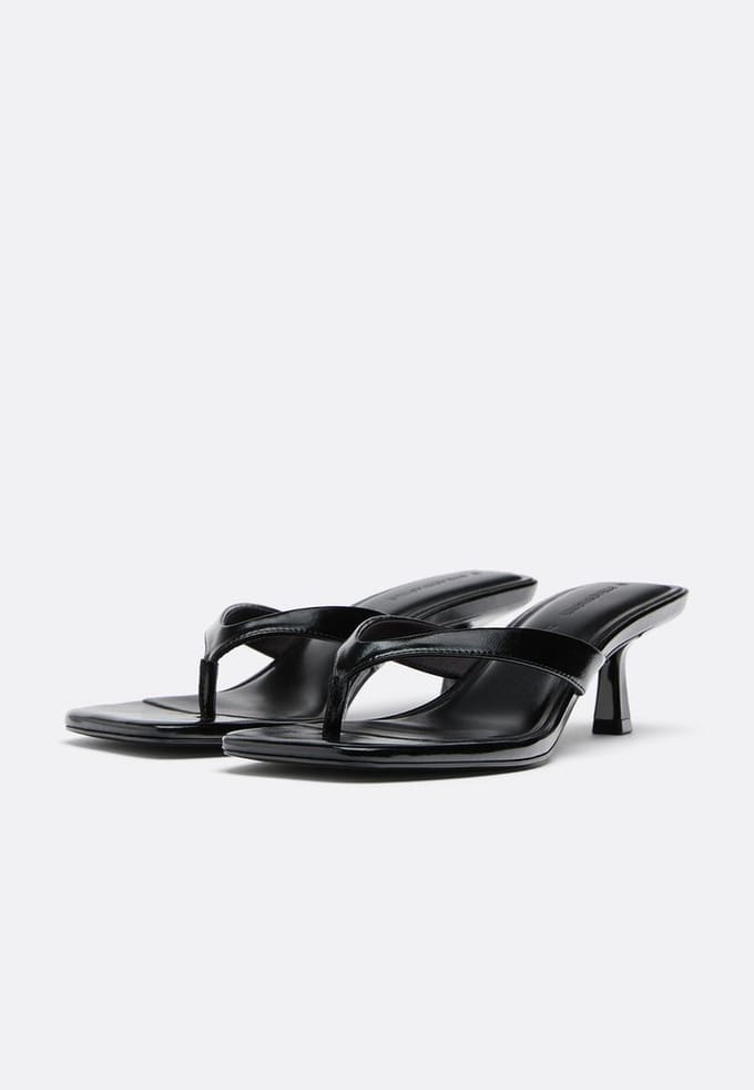 Stradivarius Sandalen met thong hak  Zwart 38