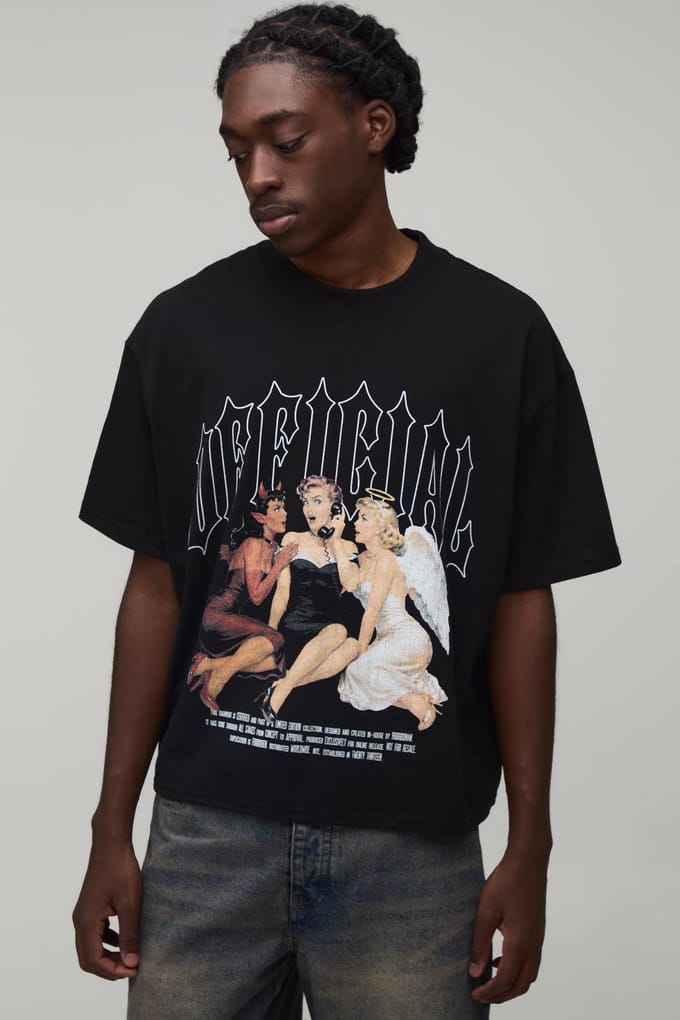 Zwart Oversized Boxy Gothic Print T-shirt | Black | Size Medium