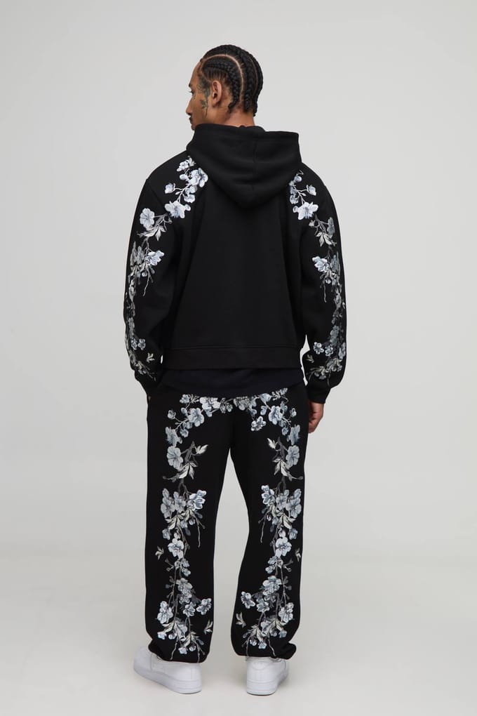 Baggy fit bloemengeborduurde joggers | Black | Size Small