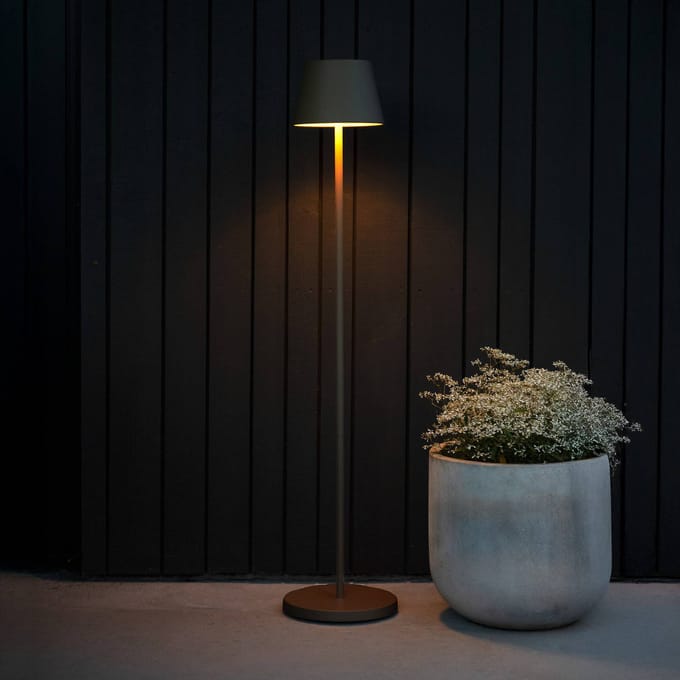Konstsmide 7841-750 Pomezia Medium Staande buitenlamp LED LED Zwart