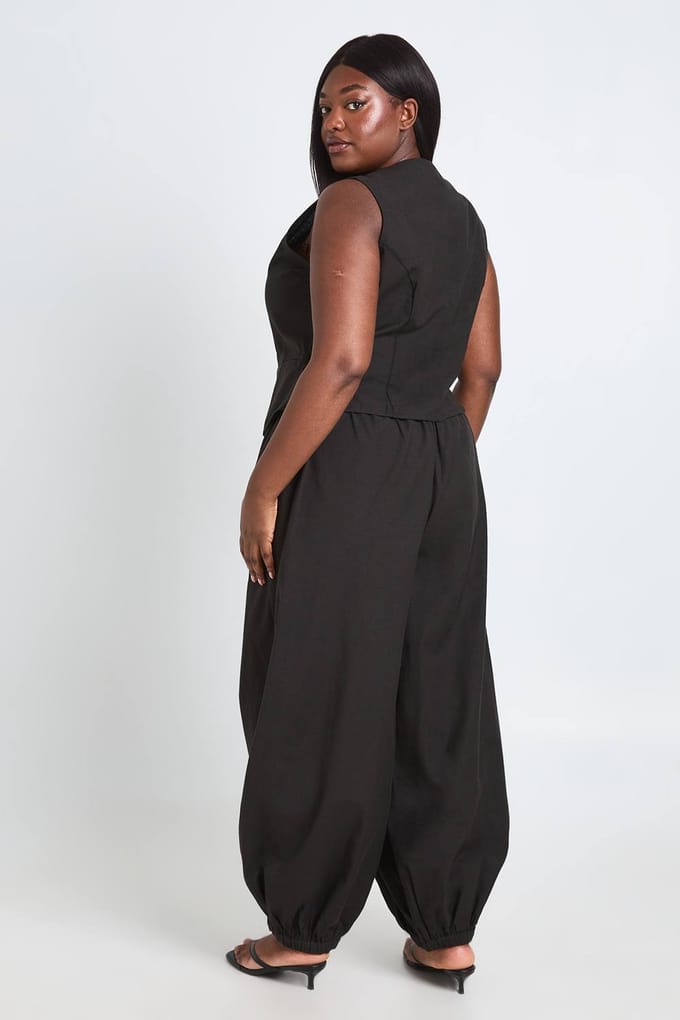 boohoo Dames Plus Linnen-look Ballonbroek | Zwart | Maat: 46